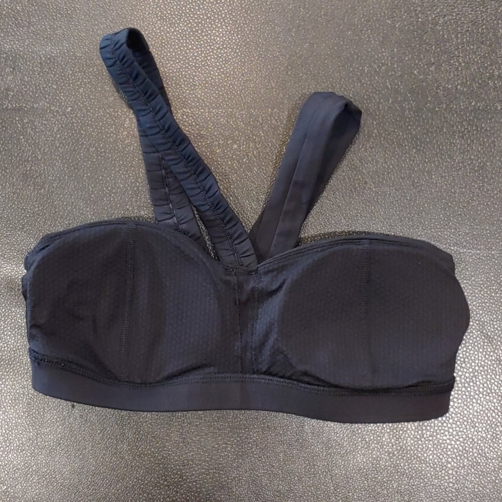LULULEMON SPORTS BRA BUNDLE (3 BRAS) - Picture 4 of 16